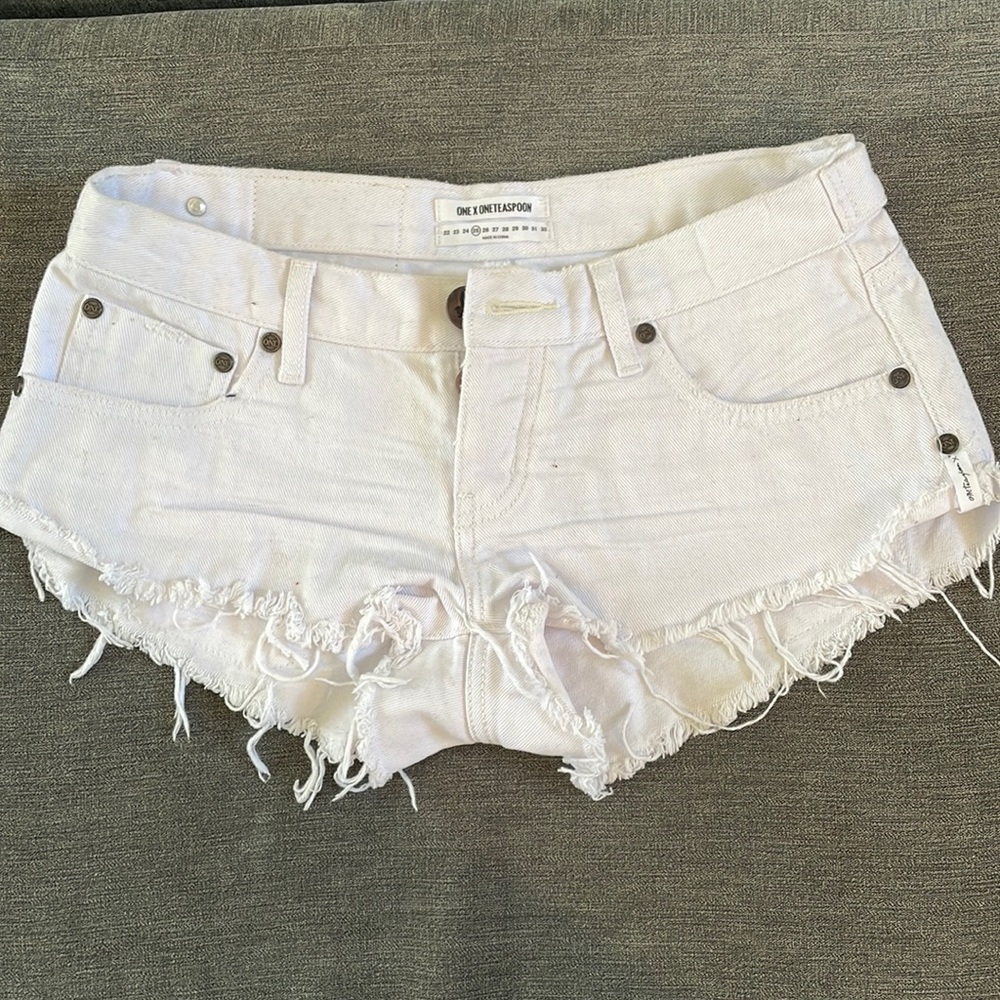 One teaspoon no 2’s shorts 25